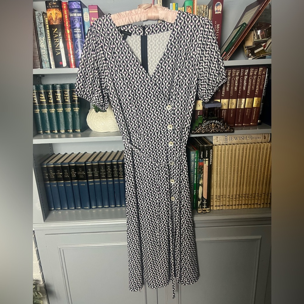 TALBOTS BLACK LAVENDER PRINTED V-NECK JERSEY FAUX WRAP MIDI DRESS small
